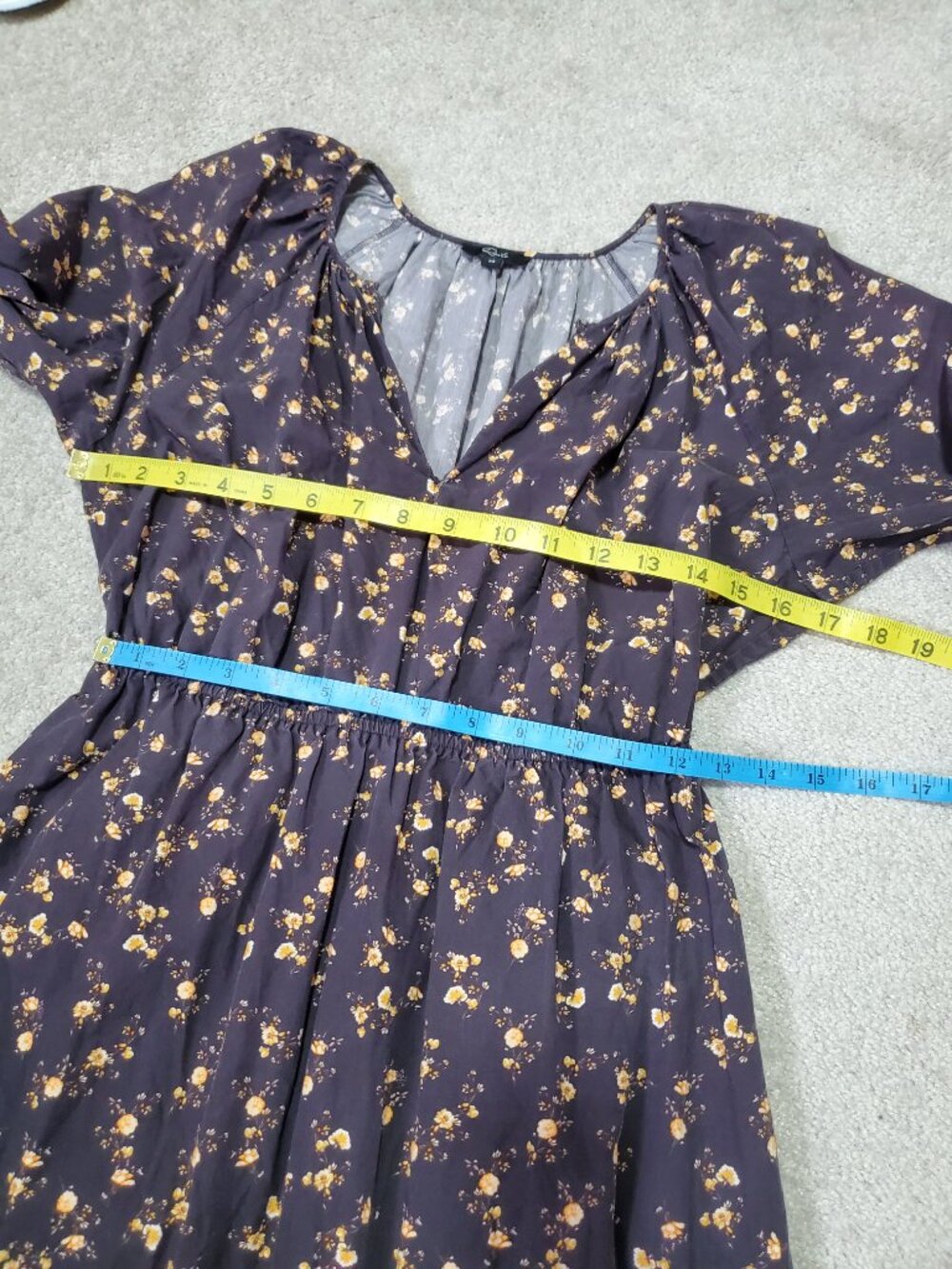 RAILS Sal Midi Dress Dark Romantic Floral XS 3/4 Puff Sleeve Ruffle Clasp Neck - Picture 12 of 16